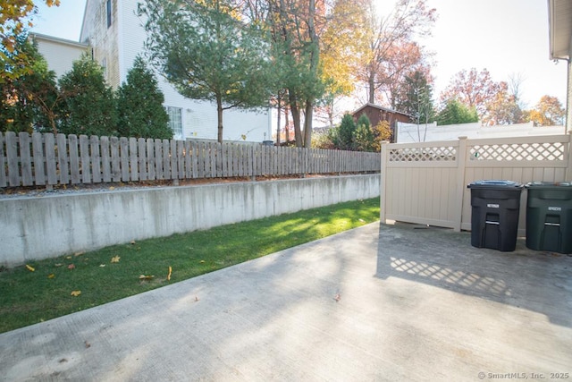 783 Naugatuck Ave, Milford, CT 06461 - fenced backyard featuring a patio