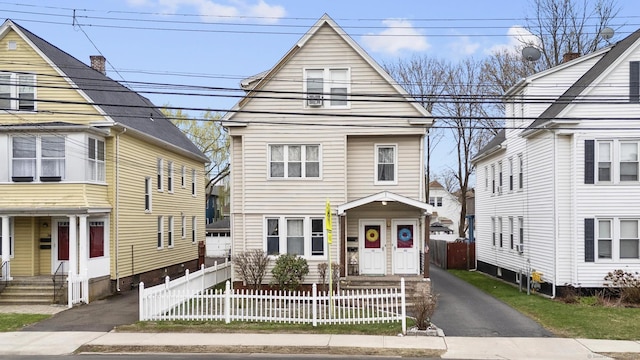 78 Church St, Hamden, CT 06514 - view of front facade featuring a fenced front yard