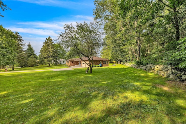 449 Mohegan Avenue Parkway, Waterford, CT 06375 - view of grassy yard with concrete driveway