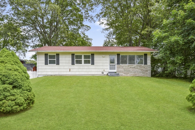198 Macon Dr, Bridgeport, CT 06606 - single story home featuring a front yard, entry steps, and stone siding