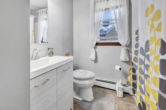 474 Franklin Ave, Stratford, CT 06614 - bathroom featuring vanity and curtained shower