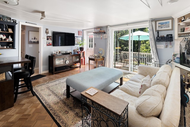 696 Kent Rd, New Milford, CT 06755 - view of living area