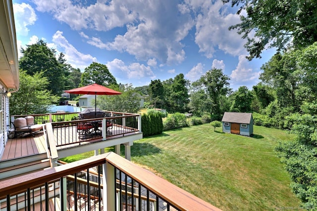 11 Parlor Rock Rd, Trumbull, CT 06611 - view of grassy yard featuring an outbuilding, a wooden deck, and view of wooded area