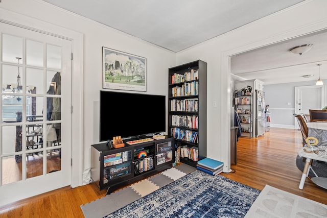 33 Hugh St, West Hartford, CT 06119 - living area with wood finished floors