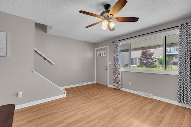 29 Orangewood W Unit 29, Derby, CT 06418 - photo 7