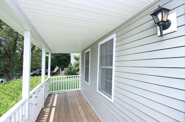 5 Golden Hill Ave, Danbury, CT 06811 - view of porch