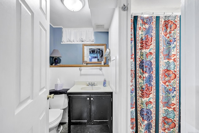 680 Wheelers Farms Rd, Milford, CT 06461 - bathroom with vanity, curtained shower, and tile patterned flooring