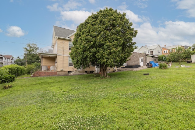 213 Easton Ave, Waterbury, CT 06704 - view of grassy yard