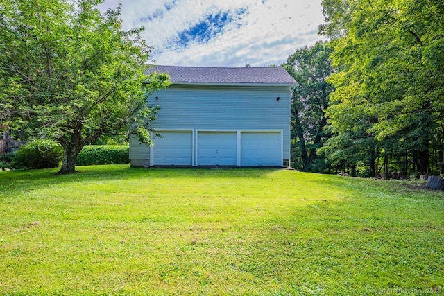 412 Goshen Rd, Litchfield, CT 06759 - view of grassy yard with an attached garage