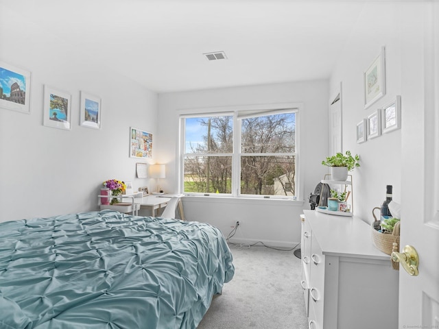 465 Edward St, Fairfield, CT 06824 - bedroom featuring light colored carpet and baseboards
