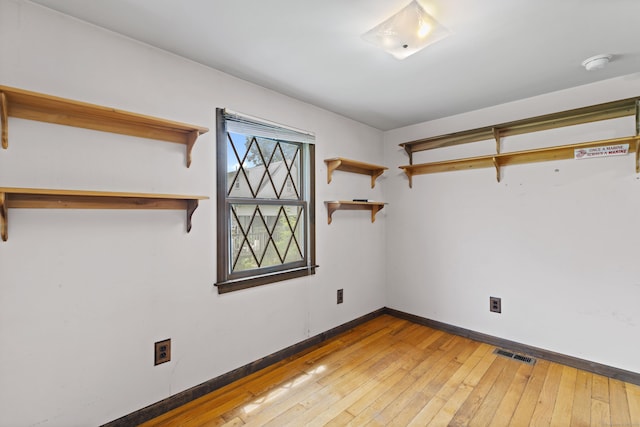 905 Meriden Ave, Southington, CT 06489 - walk in closet with hardwood / wood-style flooring