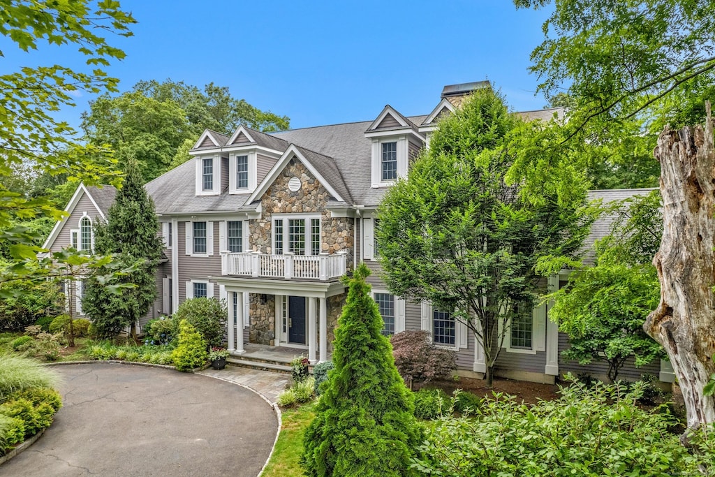 40 Cascade Rd, Stamford, CT 06903 - photo 1