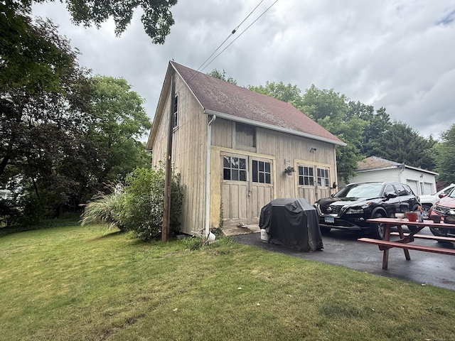 352 Church St, Putnam, CT 06260 - view of side of property with a lawn