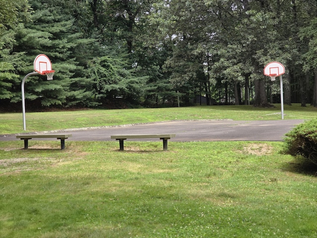 23 Happy Hollow Cir Unit B, Stratford, CT 06614 - view of basketball court featuring a yard and community basketball court