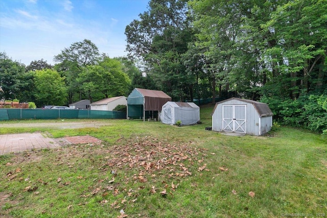 230 Green Rd, Manchester, CT 06042 - view of yard with a shed