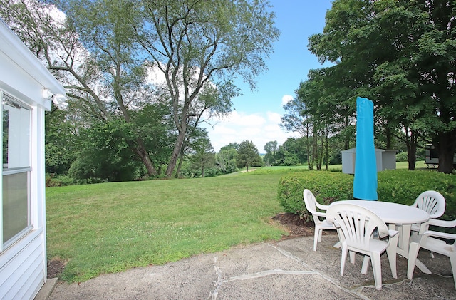 523 Treat Ln, Orange, CT 06477 - photo 9