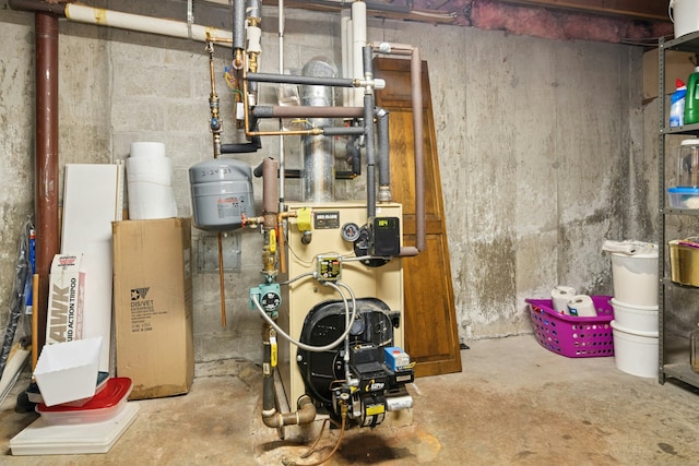 33 Shawnee Ln, Monroe, CT 06468 - utilities featuring a heating unit