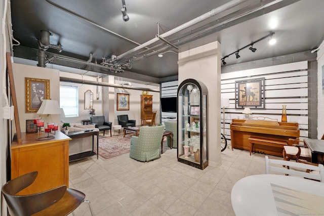 80 Cartright St Unit 8E, Bridgeport, CT 06604 - living room featuring track lighting and light floors