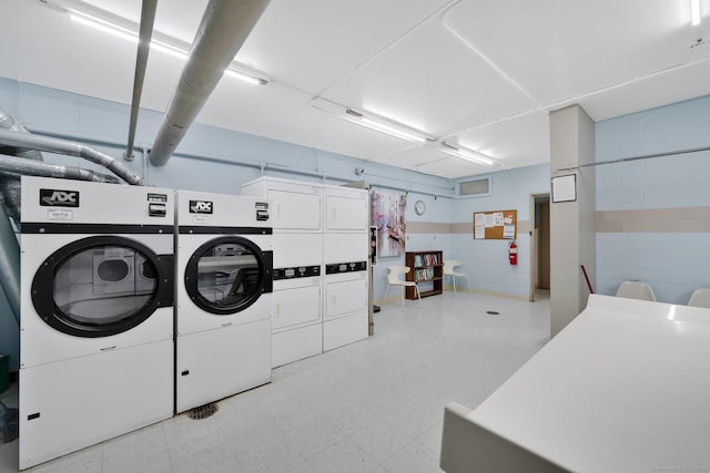 80 Cartright St Unit 8E, Bridgeport, CT 06604 - shared laundry room featuring estacked washer and dryer, washing machine and clothes dryer, and light flooring