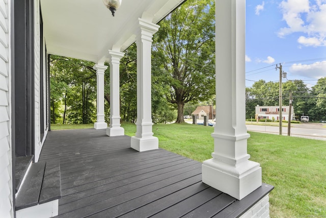 286 Marlborough St, Portland, CT 06480 - porch with a lawn