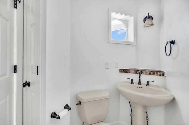 233 Mansfield Grove Rd Unit 306, East Haven, CT 06512 - half bath featuring toilet and a sink