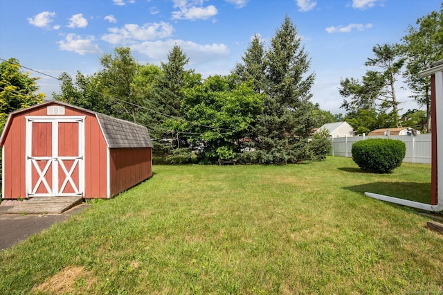 5 Hale Ct, Plainville, CT 06062 - view of yard featuring a storage unit