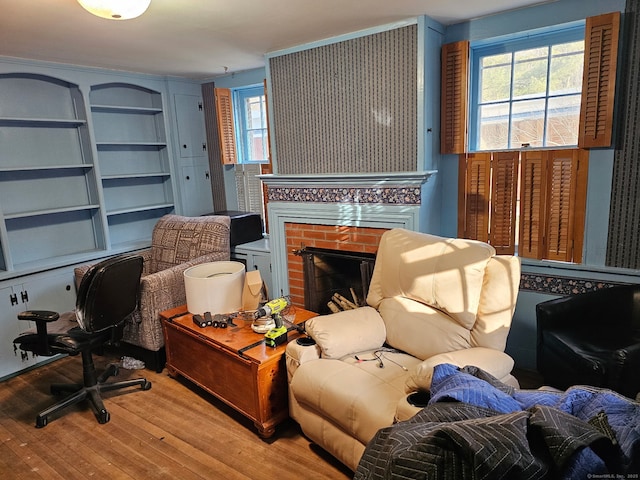 952 Boston Tpke, Coventry, CT 06238 - living area with wood finished floors and a fireplace