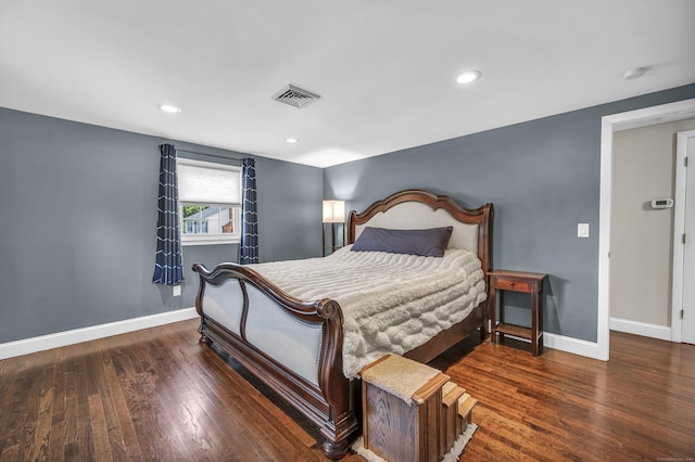 18 Holly Ln, Wallingford, CT 06492 - bedroom featuring wood finished floors and recessed lighting