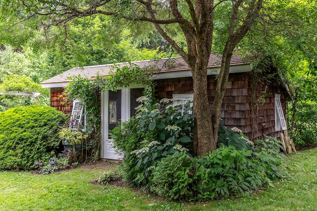 32 Cherniske Rd, New Milford, CT 06776 - view of property exterior with an outdoor structure