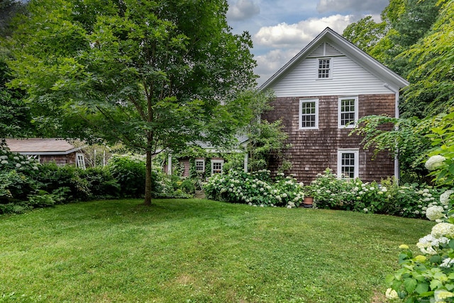 32 Cherniske Rd, New Milford, CT 06776 - back of property featuring a lawn