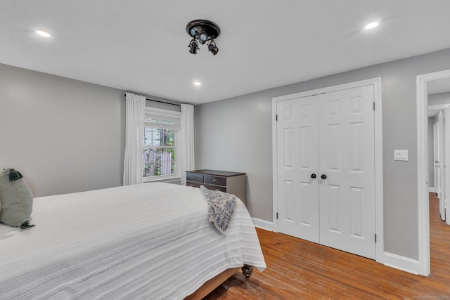 140 Ridgewood Rd, East Hartford, CT 06118 - bedroom featuring wood finished floors, recessed lighting, and a closet
