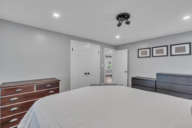 140 Ridgewood Rd, East Hartford, CT 06118 - bedroom with recessed lighting and a closet