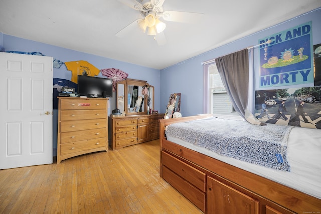 114 Kneeland Rd, New Haven, CT 06512 - bedroom with light wood-style flooring and ceiling fan