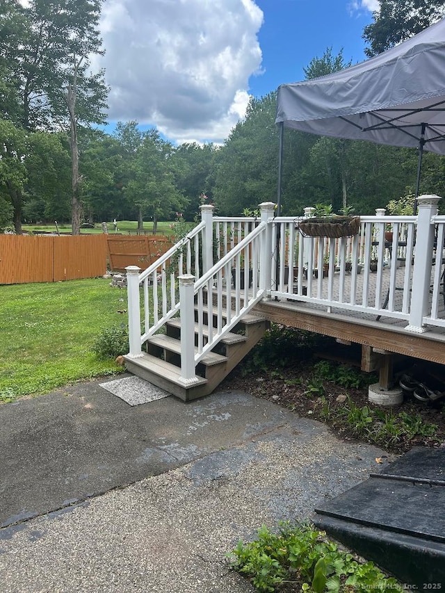 330 Dogburn Ln, Orange, CT 06477 - view of deck