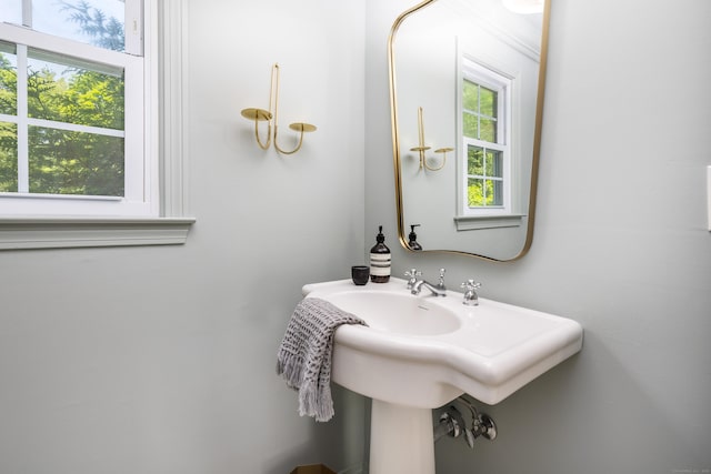 318 Milton Rd, Litchfield, CT 06759 - bathroom featuring healthy amount of natural light