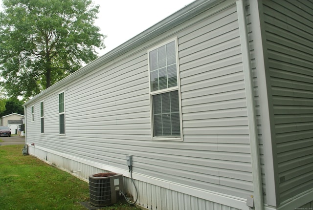 8 Barn Ln, Milford, CT 06460 - view of property exterior with a cooling unit
