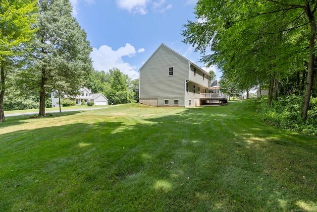 54 Round Hill Rd, Manchester, CT 06040 - view of grassy yard featuring a deck