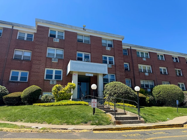 1730 State St Apt 306, Hamden, CT 06517 - view of building exterior