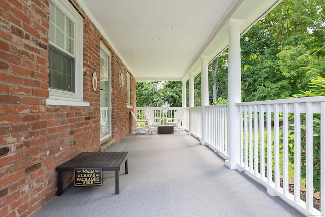 225 Whittemore Rd, Middlebury, CT 06762 - photo 2