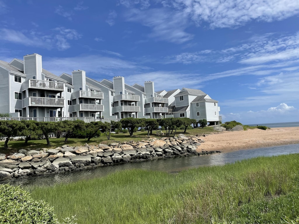 1 Mansfield Grove Rd Apt 211, East Haven, CT 06512 - water view