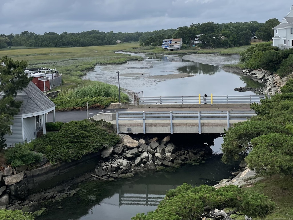 1 Mansfield Grove Rd Apt 211, East Haven, CT 06512 - water view