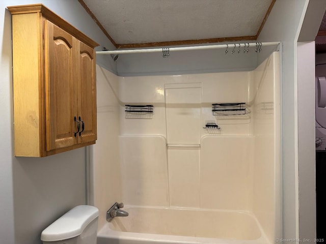 26 N Main St Trlr 19, Branford, CT 06405 - full bath featuring  shower combination and a textured ceiling