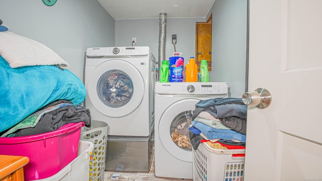83 View Ter, East Haven, CT 06512 - washroom featuring washer and clothes dryer
