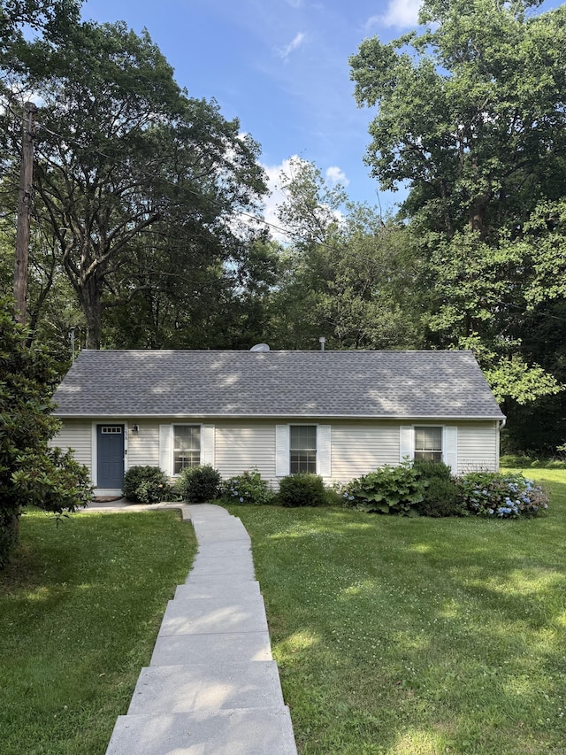 23 Merriman Ln, Prospect, CT 06712 - single story home featuring a front lawn