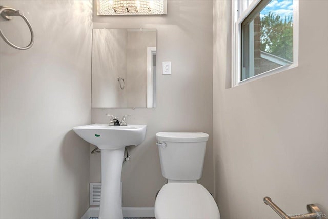 210 Highland Ave, West Haven, CT 06516 - half bath with toilet
