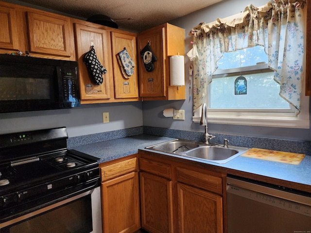 1 Hamill Dr, Winchester, CT 06098 - photo 2