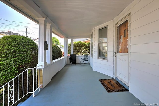 125 Marion St, Bridgeport, CT 06606 - view of covered porch
