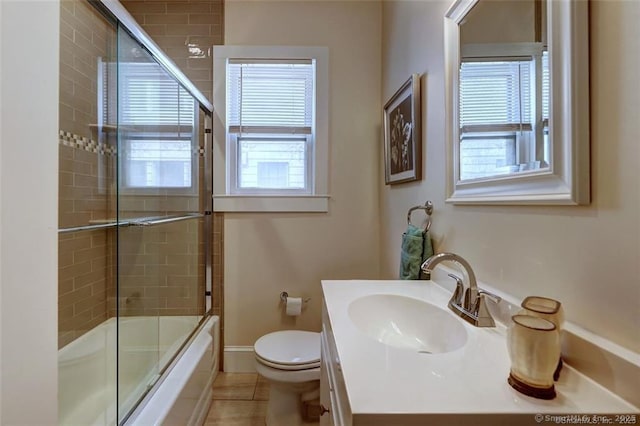 125 Marion St, Bridgeport, CT 06606 - bathroom featuring bath / shower combo with glass door and vanity