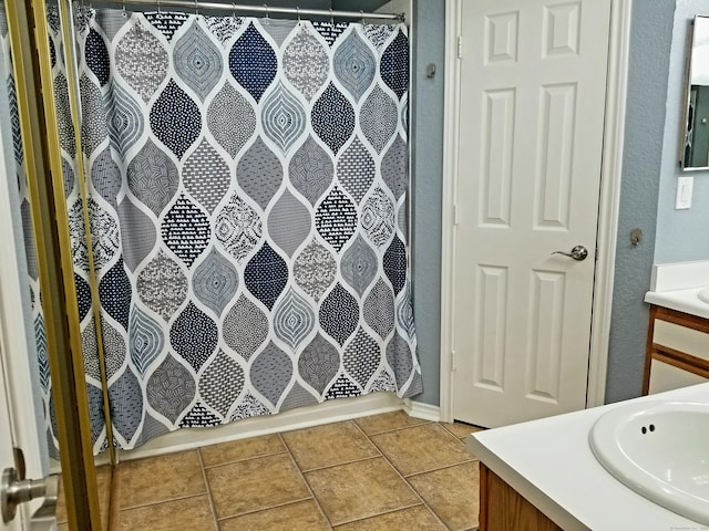 31 High St Apt 11206, East Hartford, CT 06118 - bathroom with vanity and a shower with curtain
