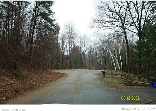 23 Deer Run Rd, Canton, CT 06019